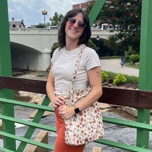 Meet your Posher, Saundra